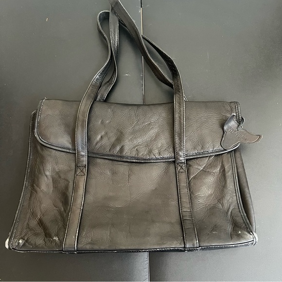 Genuine Leather tote bag in black with two straps and flap - Picture 1 of 9